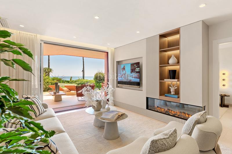 Foto 7b22bdc8-ac83-40ef-ac0e-e9b05b4ff616. Planta baja en costalita ii 0 apartamento reformado en primera línea de playa con tecnología inteligente menara beach, nueva milla de oro en Estepona