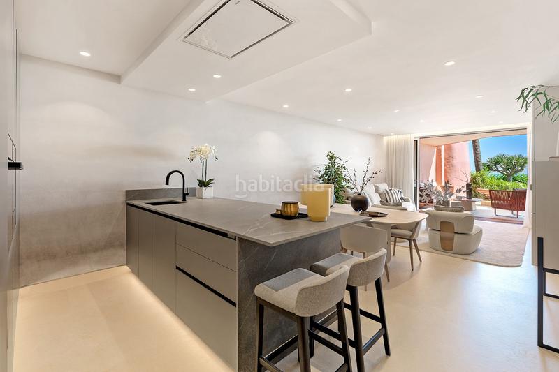 Foto bc0765cd-0688-4682-b5b7-a6c8597c93bf. Planta baja en costalita ii 0 apartamento reformado en primera línea de playa con tecnología inteligente menara beach, nueva milla de oro en Estepona
