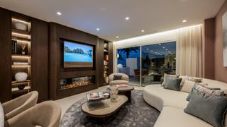 Piccolo appartamento en P golf rio real 8. Apartamento de lujo en primera lnea de playa con vistas al mar