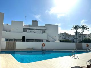 Location Maison jumelée à La Dama de Noche - La Alzambra. Fabulosa adosada de obra nueva en alquiler en nueva andalucia, m