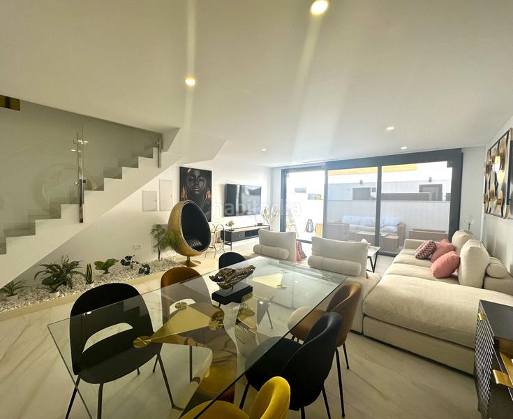 Foto b02a1df5-d730-4c9c-b55c-f6b0b94dd041. Affitto casa a schiera con riscaldamento parcheggio piscina in Marbella