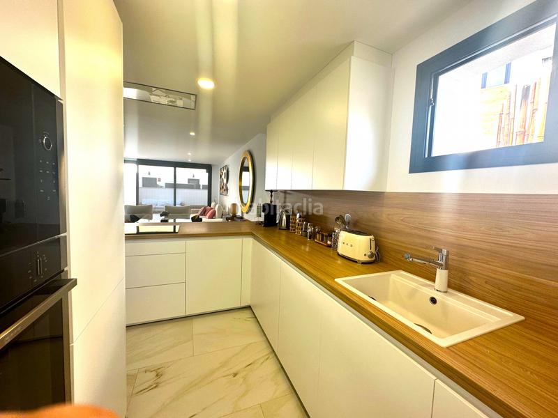 Foto b4fb4b57-6e80-46e7-99fc-cf86f1bdc53c. Affitto casa a schiera con riscaldamento parcheggio piscina in Marbella