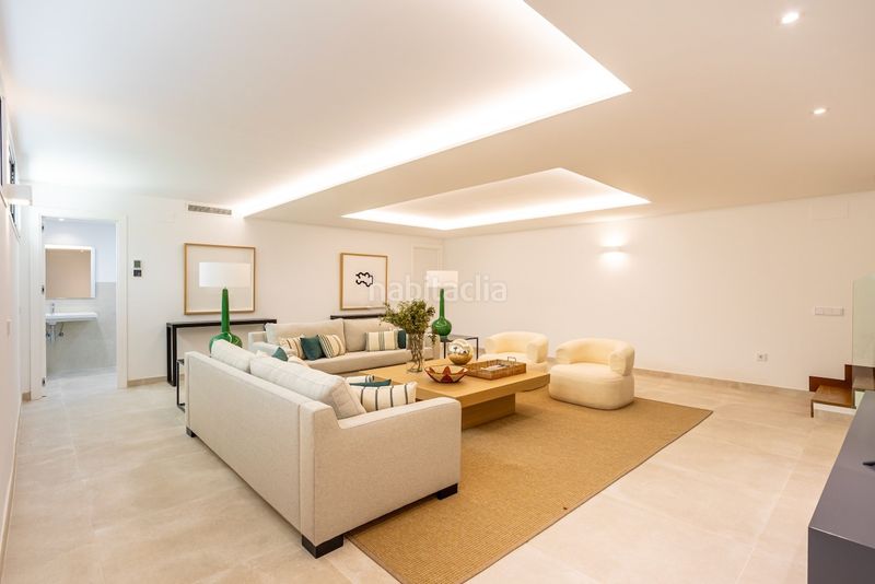 Foto cd1b783c-c5b4-45ba-b912-77116a1dfd36. Casa amb aparcament piscina a Valdeolletas - Las Cancelas - Xarblanca Marbella