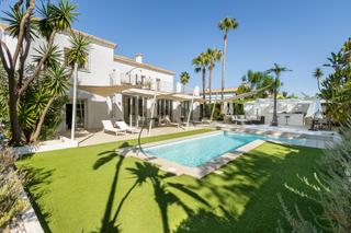 Casa a 18-a (ur guadalmina alta) 3. Increíble villa en guadalmina alta