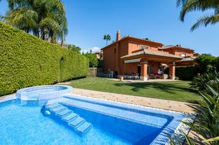 Casa aparellada en Birdie-santa clara golf 33. Magnfico pareado en santa clara golf