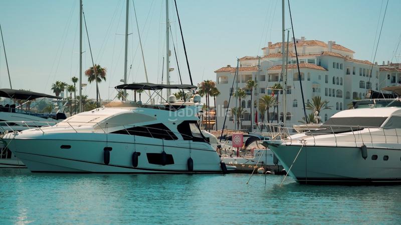 Foto 4a35ae6e-d9f0-41ba-9191-8b7dde2aaef9. Appartement avec parking piscine dans El Castillo Manilva