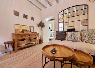 Planta baixa a Playa Bajadilla - Puertos. Encantador apartamento en el casco antiguo de marbella
