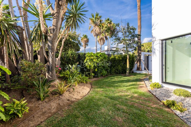 Foto fd95ce93-164b-401c-aa6b-a756644a644a. Casa amb aparcament piscina a Nueva Alcántara Marbella