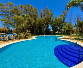 Location Duplex à Bahía de Marbella. Luminoso dúplex en alquiler de larga temporada en bahía de marbe