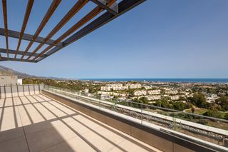 Àtic a Alborada 1. Ático con piscina privada y vistas panorámicas al mar en la quin