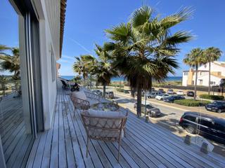Lloguer Casa a N/a. Magnífica vivienda familiar en primera línea de playa en bahía d