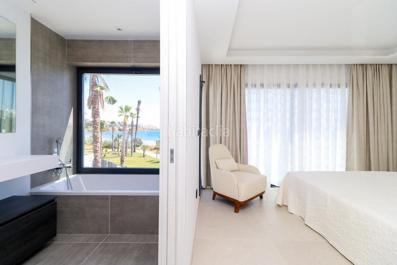 Foto e8d80ae5-994c-4cce-96a5-eac3d6fe9e94. Casa adossada a n/a a Guadalobón Estepona