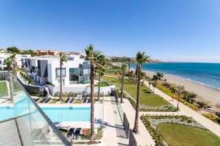 Maison jumelée  Playa de guadalobon. Preciosa casa adosada de 3 dormitorios en primera línea de playa