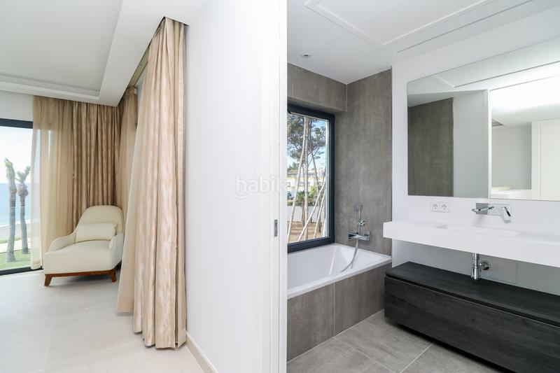 Foto b781b6f9-13c9-4983-9afd-3804f710c0b1. Casa adossada a n/a a Guadalobón Estepona