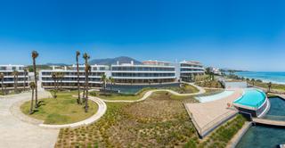 Lloguer Planta baixa a N/a. Apartamento en primera línea de playa en estepona
