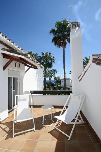 Foto 012f94d8-9033-40c7-bfc4-c8d56e8ce886. Alquiler casa adosada en albatros-ur bahia marbell 4 adosada en primera linea de la playa en Marbella