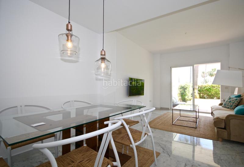 Foto 9190045b-2e46-42a8-bd20-455d87ffa0fa. Alquiler casa adosada en albatros-ur bahia marbell 4 adosada en primera linea de la playa en Marbella