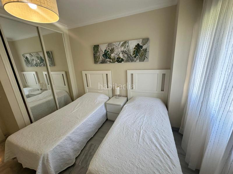 Foto 2de977f1-8d6f-455b-ab13-4019c429ec6c. Location rez-de-chaussée avec parking piscine dans La Dama de Noche - La Alzambra Marbella