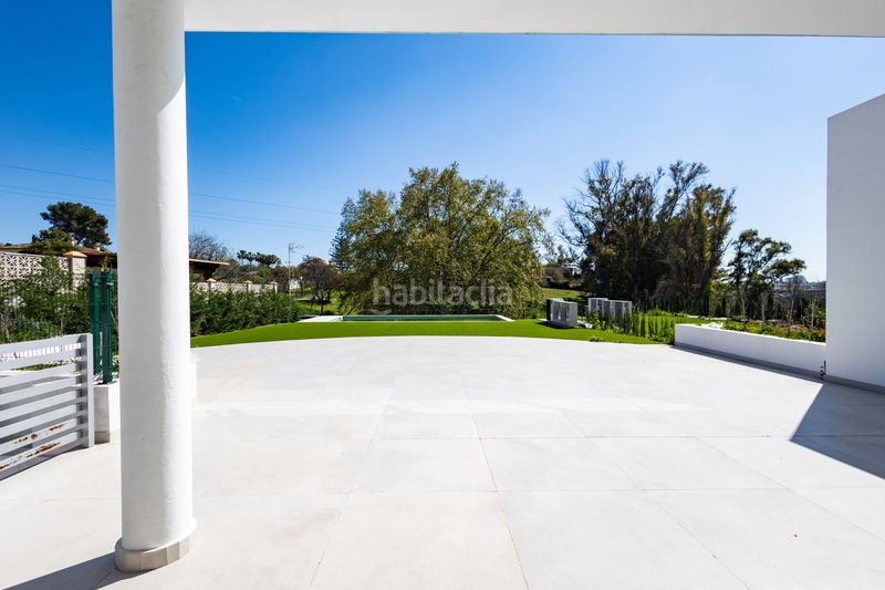 Foto 044b2d6e-bca7-460d-95e4-657bce068901. Casa aparellada amb aparcament piscina a San Pedro de Alcántara Pueblo Marbella