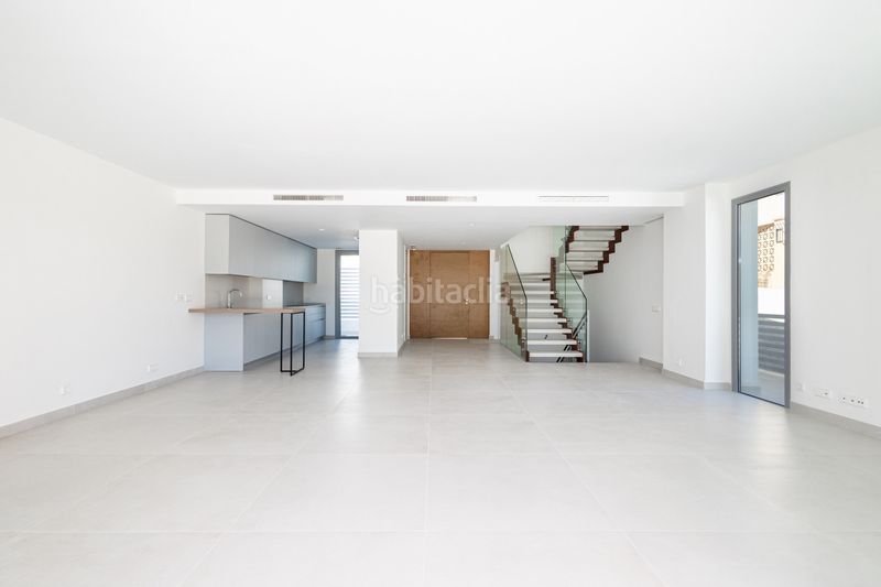 Foto 0a627061-8f35-4cfd-8aef-8d7523be4426. Casa aparellada amb aparcament piscina a San Pedro de Alcántara Pueblo Marbella