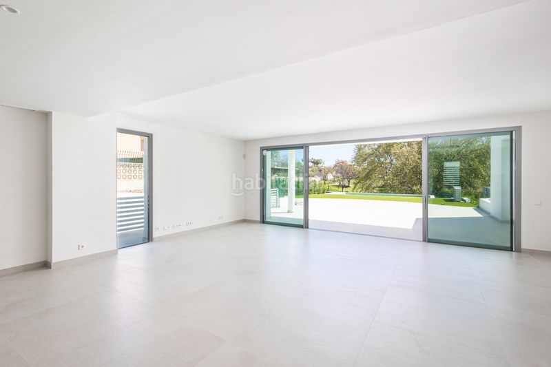 Foto 8e5c1597-ef88-449e-a6d4-ad4cab08627a. Casa aparellada amb aparcament piscina a San Pedro de Alcántara Pueblo Marbella