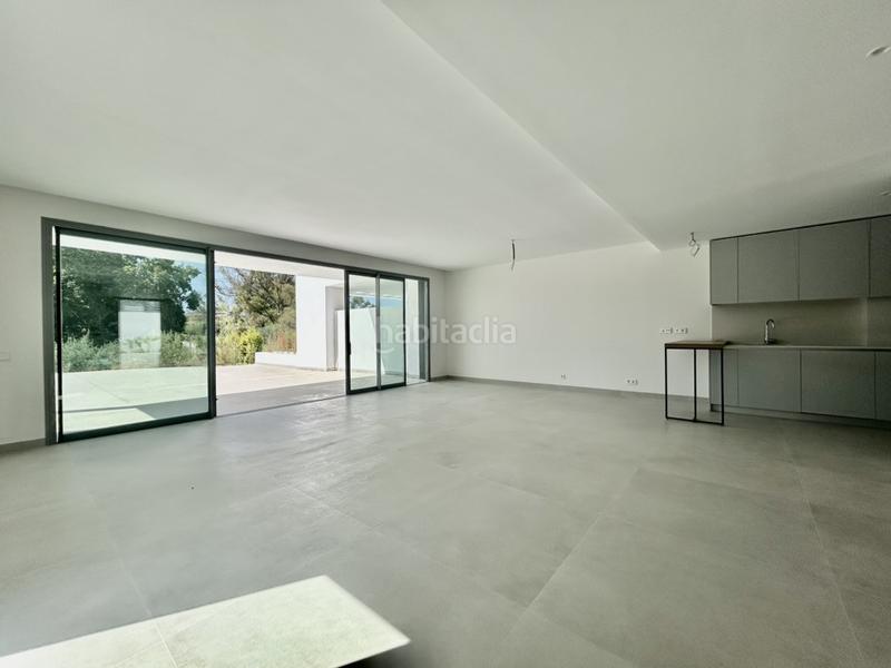 Foto c62eb13f-1e91-468b-9d1e-05529568f755. Casa pareada en alta vista-alta vista 39 espectacular casa adosada de esquina en guadalmina alta en Marbella