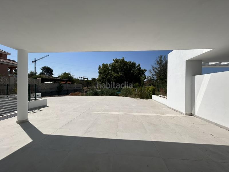 Foto d9662921-c06a-4e0f-a55f-077b5aaacd69. Casa pareada en alta vista-alta vista 39 espectacular casa adosada de esquina en guadalmina alta en Marbella