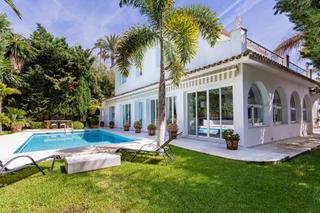 Maison à Del lobo-ur los monteros 7. Villa de lujo de 5 dormitorios en los monteros playa marbella  j