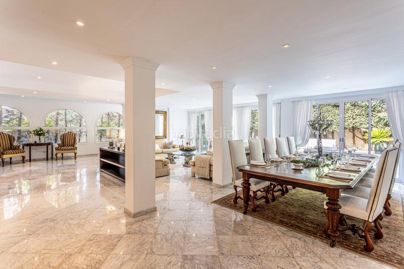 Foto df180565-d1df-4a68-a33b-6e999fb22fc5. Casa en del lobo-ur Los Monteros 7 villa de lujo de 5 dormitorios en Los Monteros playa junto al mar y con piscina privada en Marbella