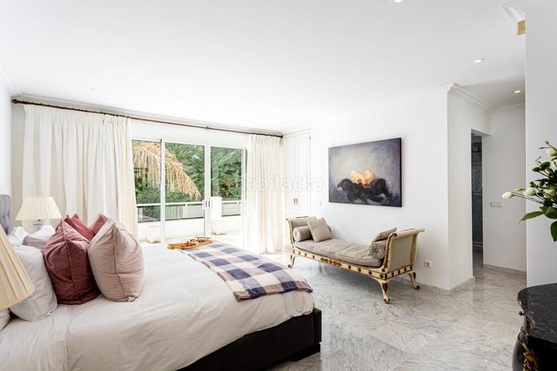 Foto e1fd8ce3-7b10-49cc-89c4-a608e554c0f1. Casa en del lobo-ur Los Monteros 7 villa de lujo de 5 dormitorios en Los Monteros playa junto al mar y con piscina privada en Marbella
