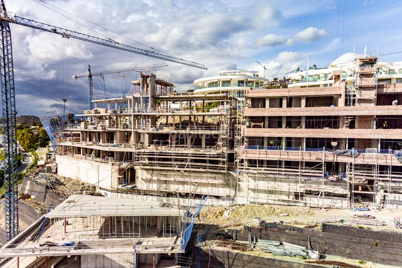 Foto 2d9d78a0-8ad7-4994-8d9d-e90cf06f736b. Àtic amb aparcament piscina a La Quinta Benahavís