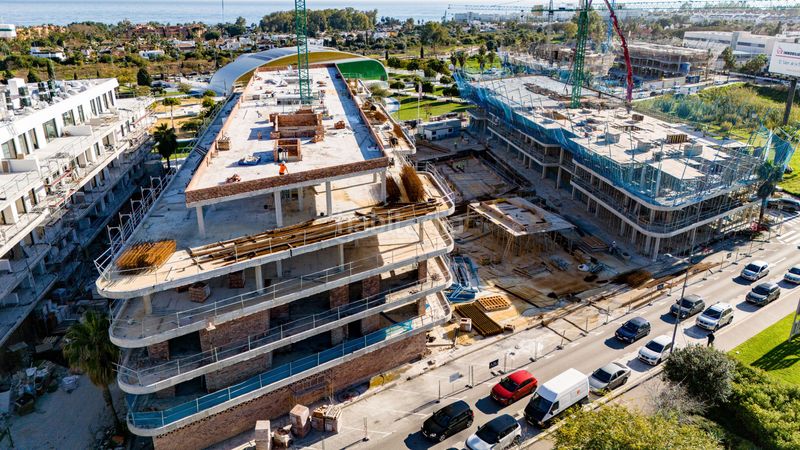 Foto 1d902ce2-627d-4e27-ade8-3499c24e3cf3. Apartament amb aparcament piscina a Nueva Alcántara Marbella