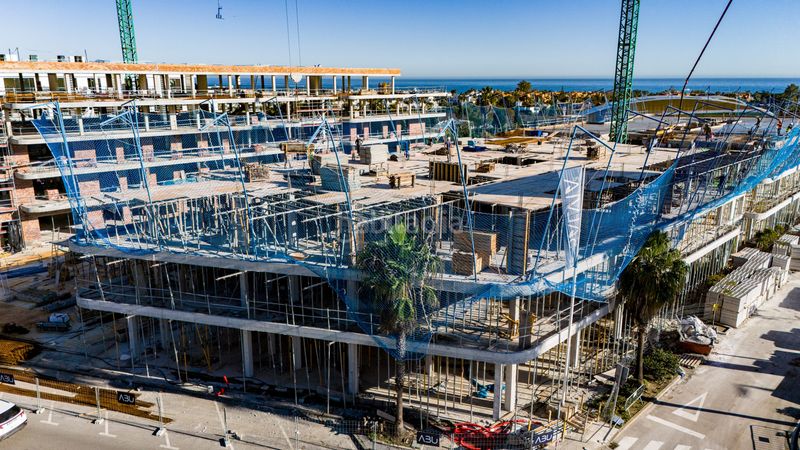 Foto 3cc1b628-ad29-4ea8-8cbb-d00cae67b31e. Apartament amb aparcament piscina a Nueva Alcántara Marbella