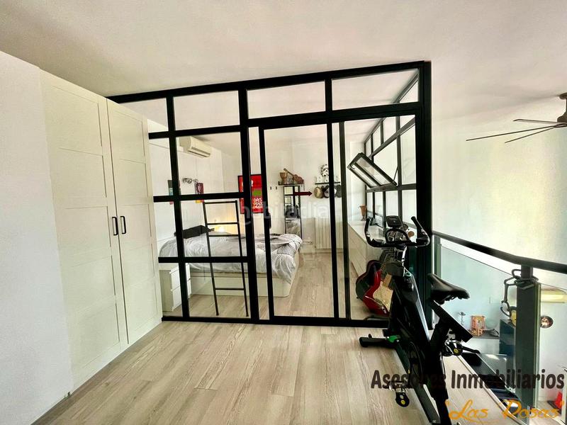 Foto 1b960734-dc3a-4848-a717-ae5452f88e1a. Rent triplex with heating parking in Rejas Madrid