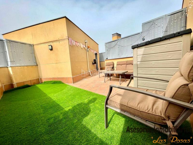 Foto 6ec2fc0f-2984-47ae-8f77-64ea0261366a. Rent triplex with heating parking in Rejas Madrid