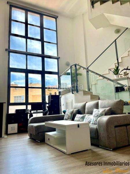 Foto 8e3a8a3b-612c-4df7-bf4c-5a2799b9904e. Rent triplex with heating parking in Rejas Madrid