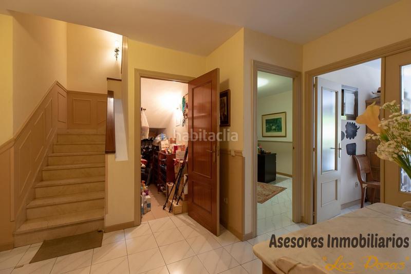 Foto 163ef675-7d05-4924-ba9e-1ad0396e9476. Casa adossada amb calefacció aparcament a Peñagrande Madrid
