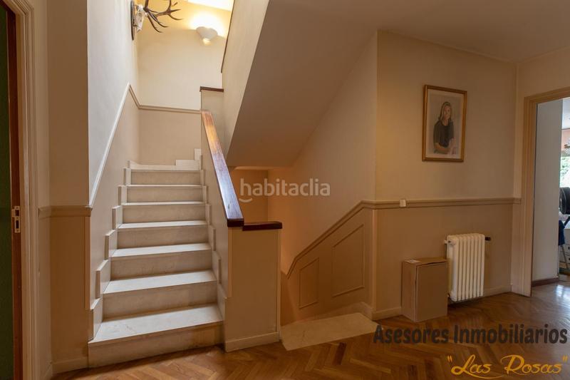 Foto 213c91f2-e038-44eb-829c-dce02f392089. Casa adossada amb calefacció aparcament a Peñagrande Madrid