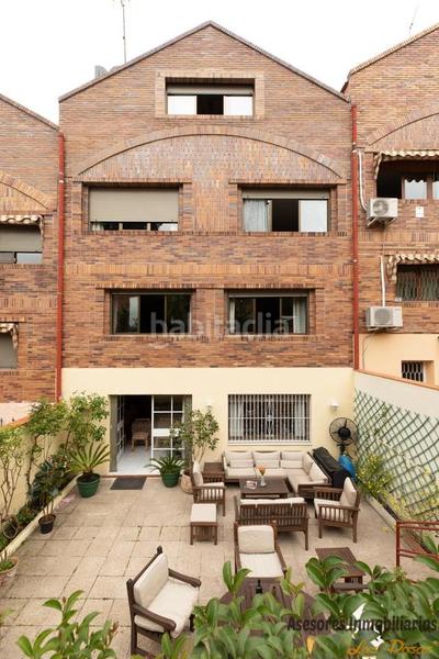 Foto 2b3729c0-7fb8-4a59-b2e7-74690fdd0800. Casa adossada amb calefacció aparcament a Peñagrande Madrid