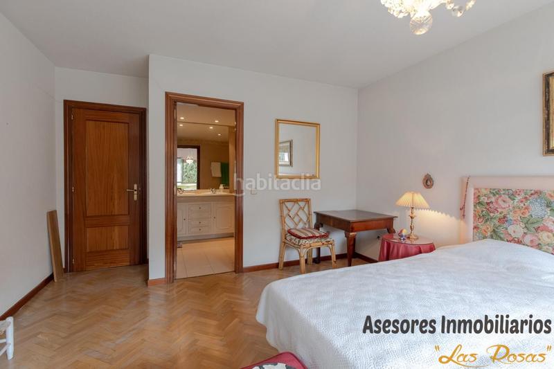 Foto 3060dfde-eec6-4145-93e3-e8011334b209. Casa adossada amb calefacció aparcament a Peñagrande Madrid