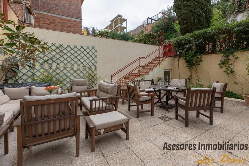 Foto 4c8b196a-e47e-4b9b-a928-b8c15b17a0c2. Casa adossada amb calefacció aparcament a Peñagrande Madrid