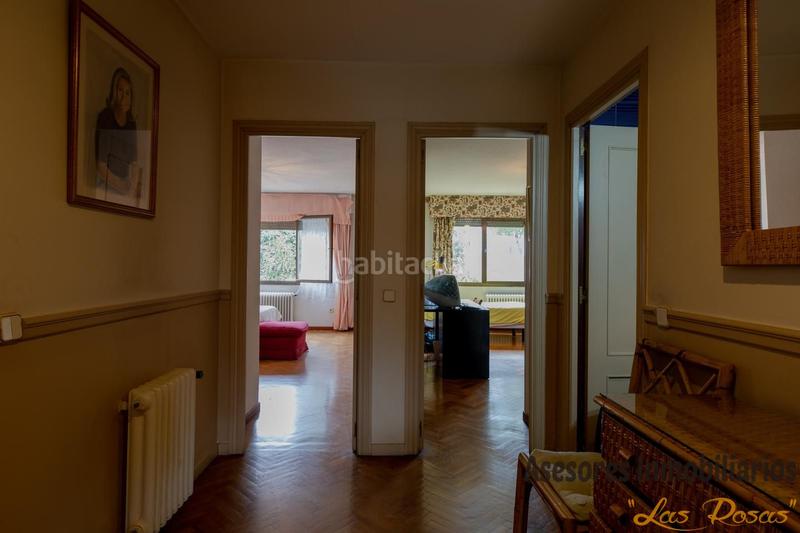 Foto 533a6940-4f4a-44d7-af89-d357719a0a3f. Casa adossada amb calefacció aparcament a Peñagrande Madrid