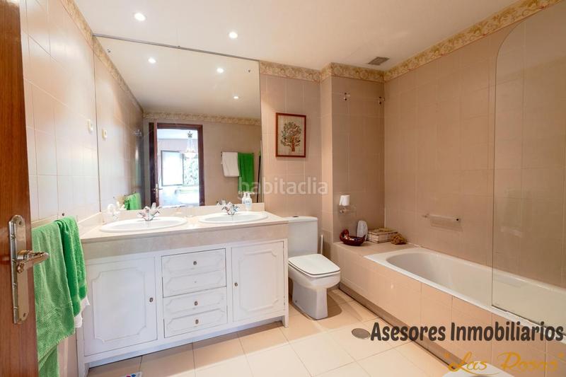 Foto a9c9fe35-40af-49aa-9ef7-df8876794f50. Casa adossada amb calefacció aparcament a Peñagrande Madrid