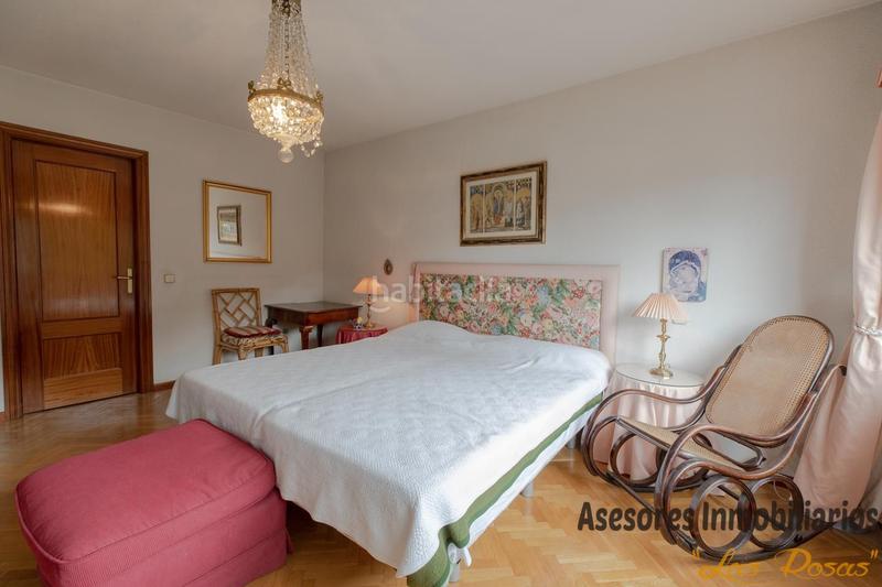 Foto bd423932-ab66-456e-babc-36aaa9e0fce0. Casa adossada amb calefacció aparcament a Peñagrande Madrid