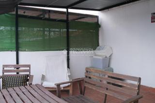 Maison jumelée à La Plata. Casa en venta en sevilla