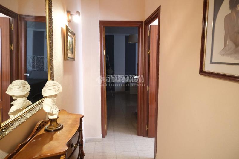 Foto 6da9040a-8352-4826-ba49-28cd722ced8e. Casa aparellada a El Cerro Sevilla