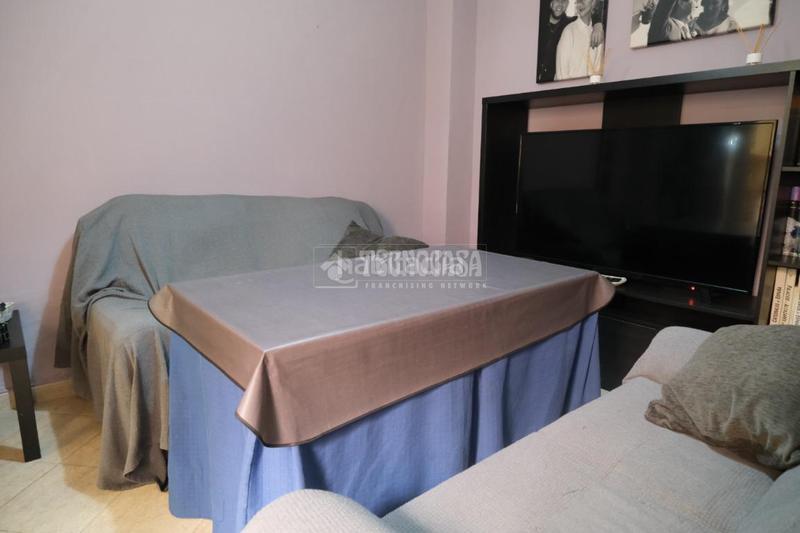 Foto f81d0ecc-468a-4ba5-b2ac-59abde300d82. Casa aparellada a El Cerro Sevilla