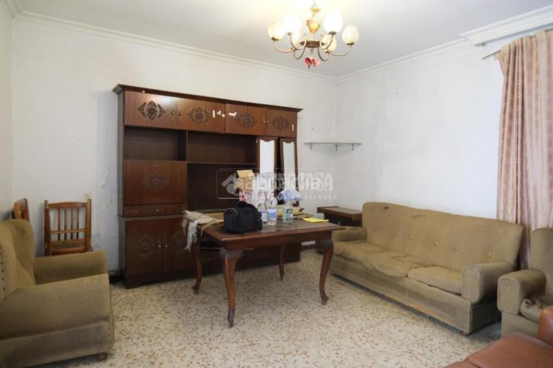 Foto 21711a0f-e76c-427e-bfdd-d94018e7165d. Casa pareada casa en venta en La Plata Sevilla