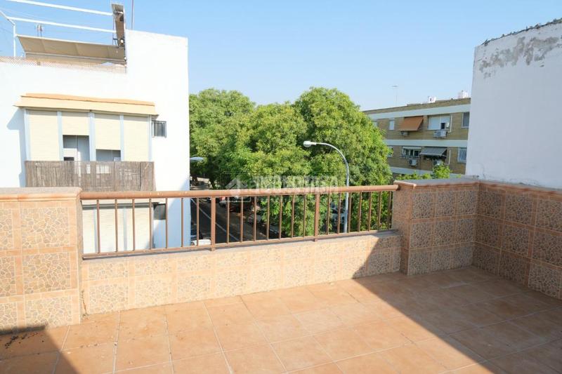Foto 1da4fabe-203d-4b65-86e7-1309db44b033. Alquiler casa pareada casa en alquiler en El Cerro Sevilla