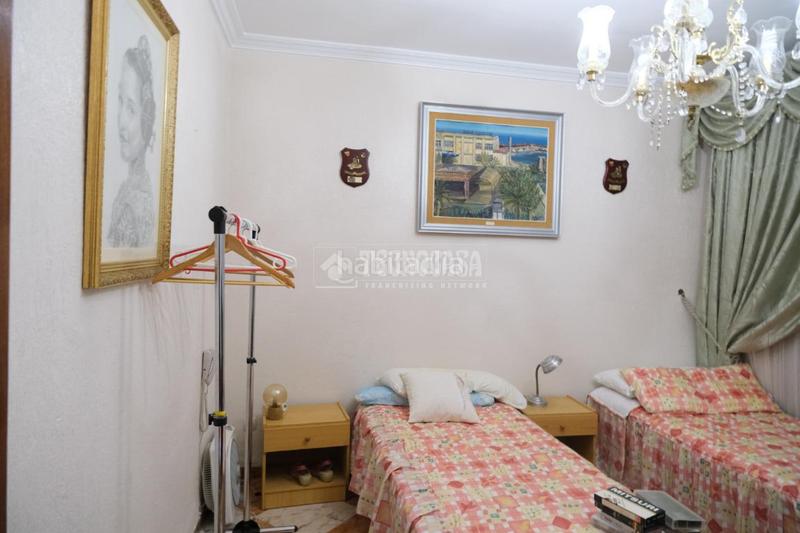 Foto b8857f4e-51f8-473b-b5b8-b70b8e82a7e7. Alquiler casa pareada casa en alquiler en El Cerro Sevilla